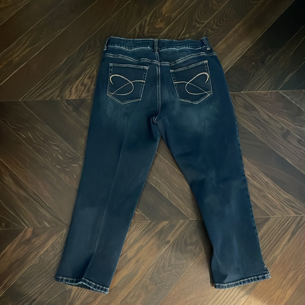 Chico's So Slimming Ankle Cropped Jeans Denim 8 - Picture 4 of 7